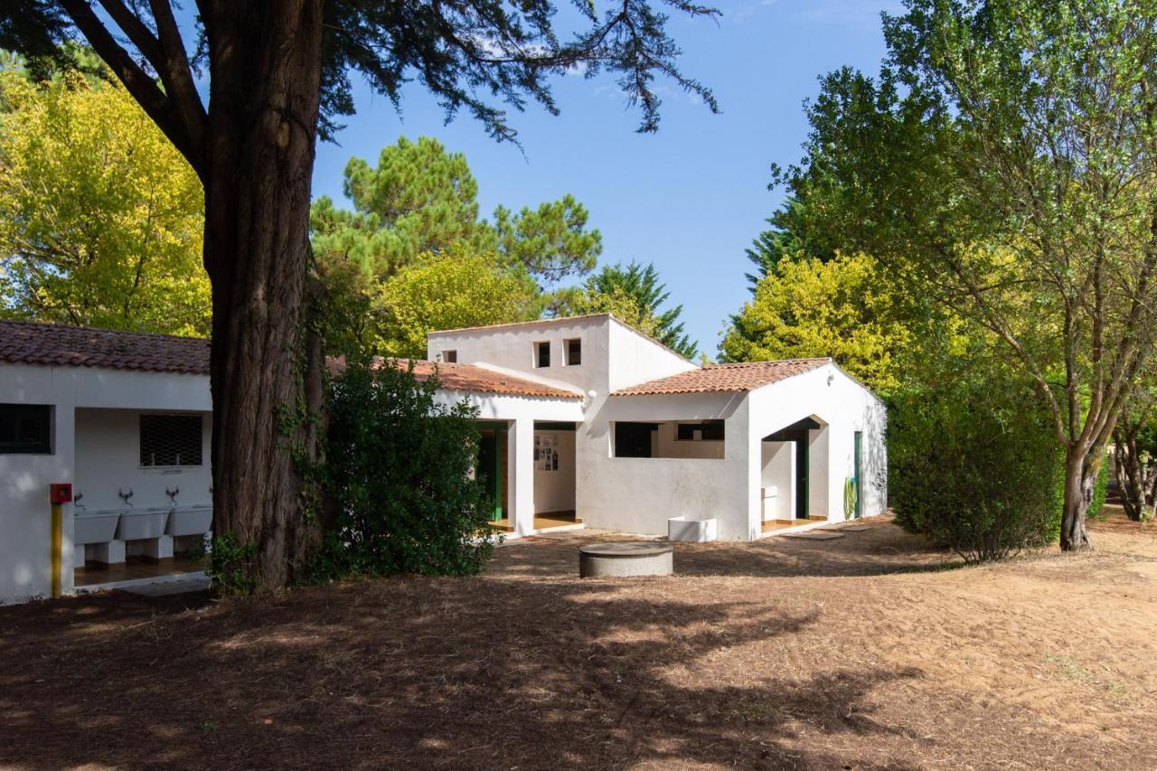 Camping Les Maraises Saint-Martin-de-Re Exterior photo
